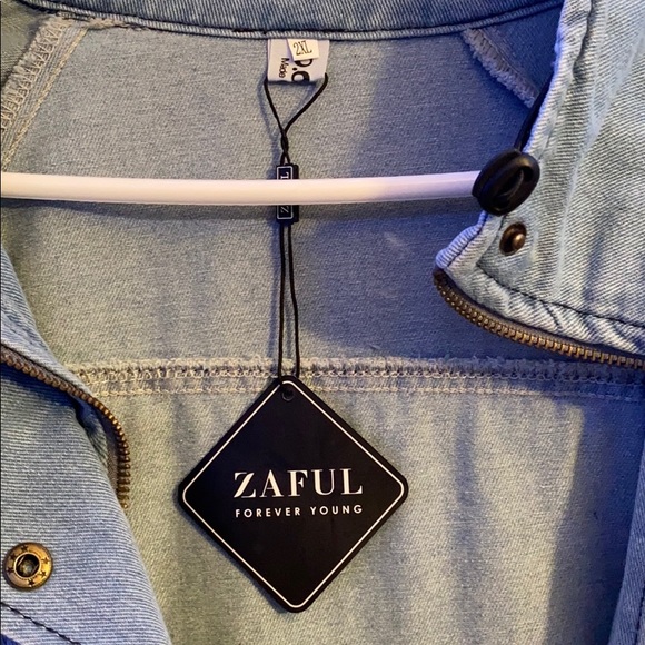 Jean jacket - Picture 3 of 5